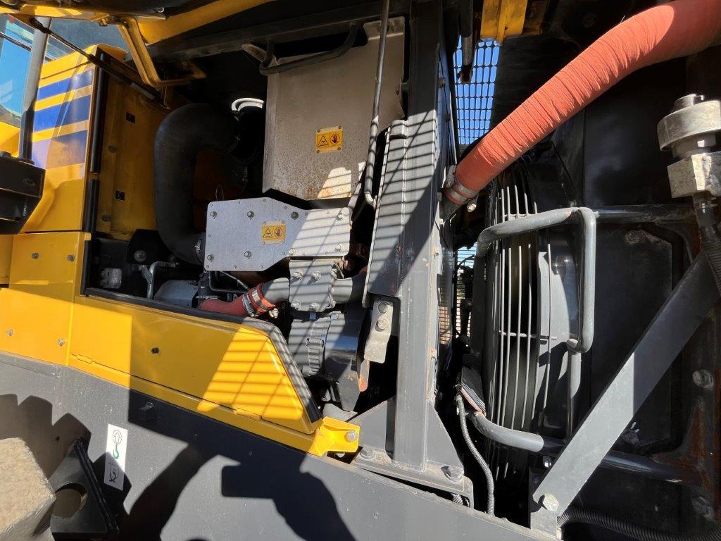 Komatsu Wa380 7